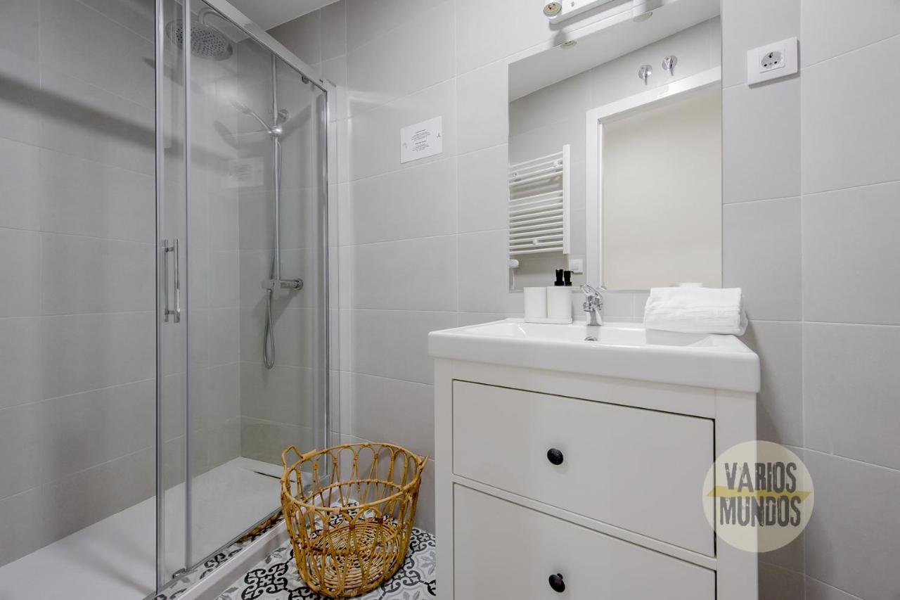 Spacious New Apartment Para 7 En La Plaza De Tirso De Molina Madrid Eksteriør billede