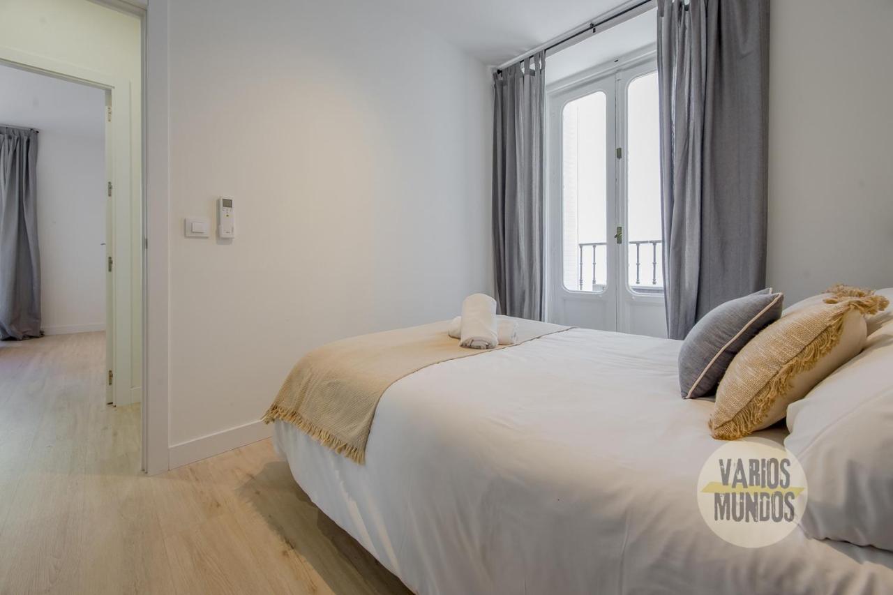 Spacious New Apartment Para 7 En La Plaza De Tirso De Molina Madrid Eksteriør billede