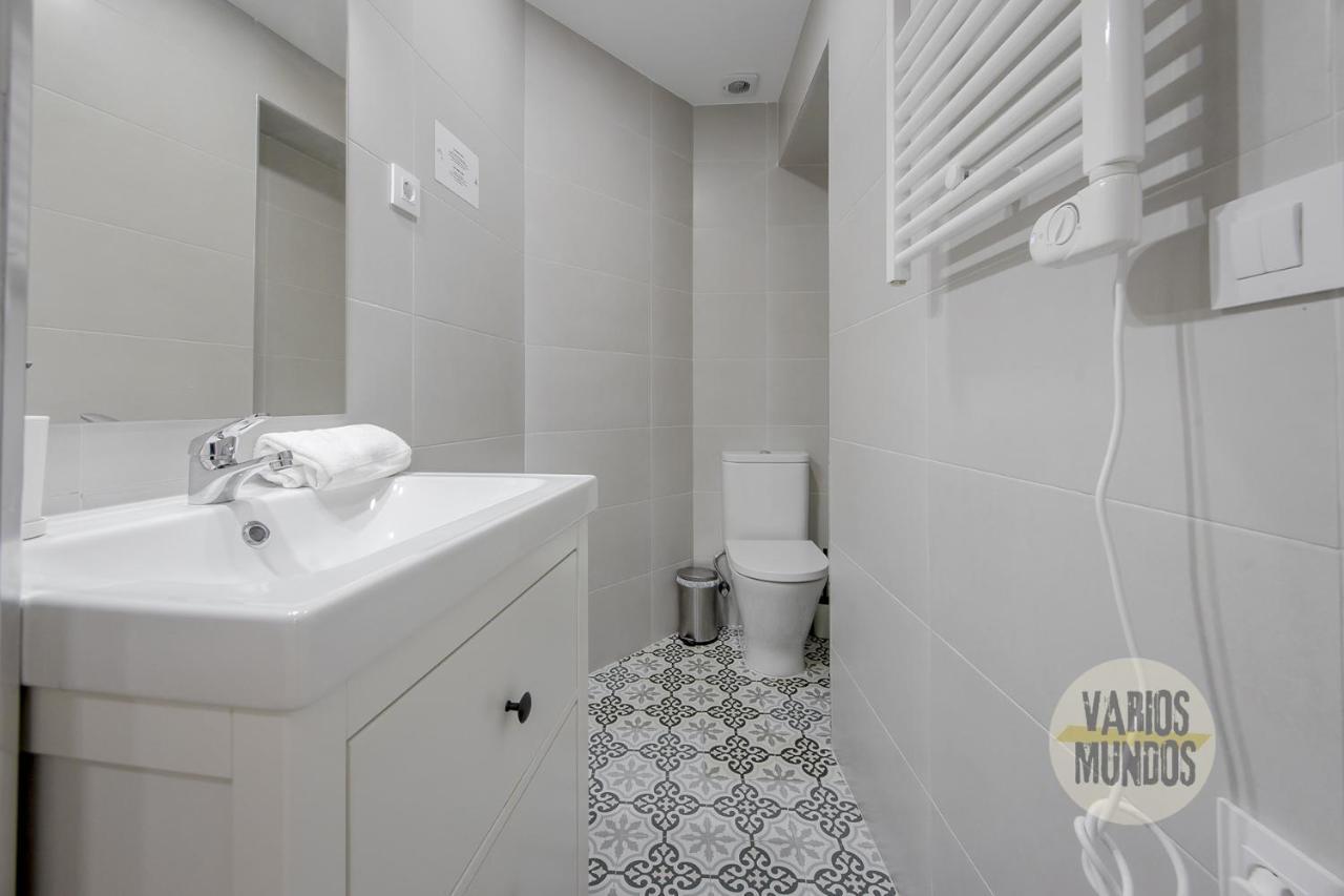 Spacious New Apartment Para 7 En La Plaza De Tirso De Molina Madrid Eksteriør billede